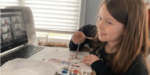 Kid attending a live online art class